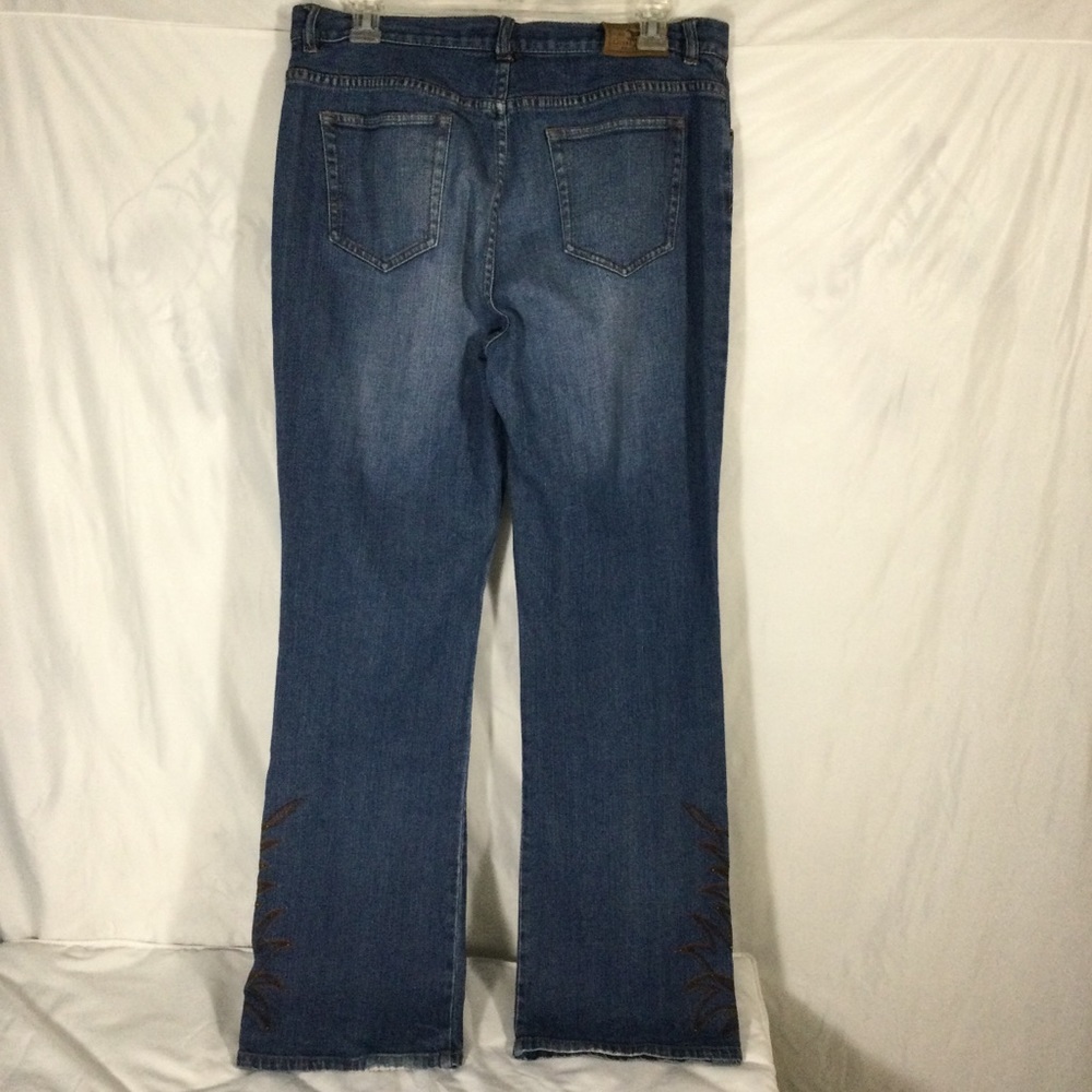 Lauren Jeans Co Western Embroidered Studded Jeans - Picture 3 of 15